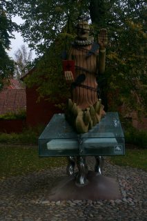 Bjørn Nørgaards statue "Hans Tausen"